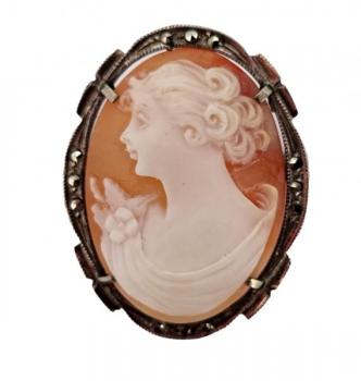 Stříbrná brož/přívěsek 2 v 1 - kamej s markazity Stříbrná brož/přívěsek 2 v 1 - kamej s markazity