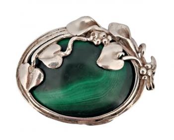 STŘÍBRNÁ MASIVNÍ BROŽ S MALACHITEM STŘÍBRNÁ MASIVNÍ BROŽ S MALACHITEM