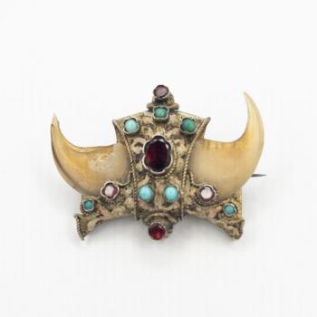 Starožitná stříbrná brož s tygřími drápy, tyrkysy  Starožitná stříbrná brož s tygřími drápy, tyrkysy